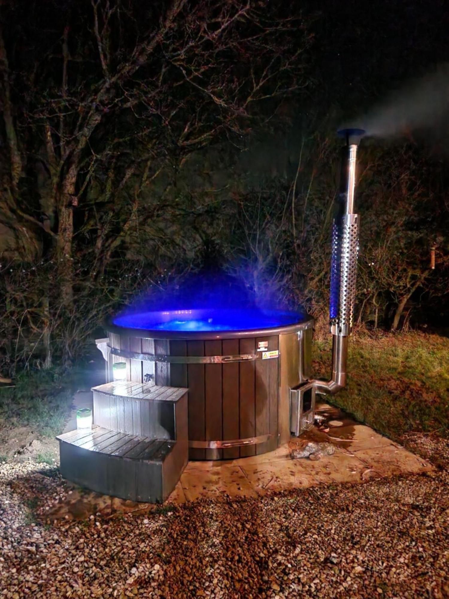The Delkin Shepherds Huts Castle Combe Ngoại thất bức ảnh